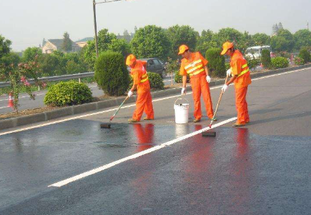 宝山 彩色路面喷漆维修改色的使用寿命有多长？